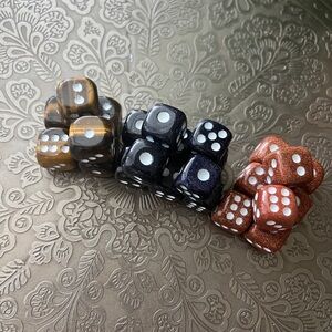 Stone dice